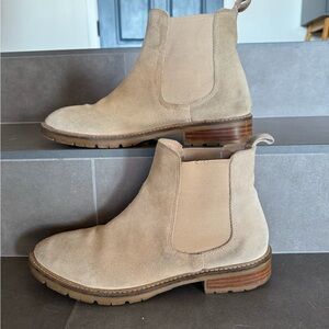 Steve Madden women’s Leopold Chelsea boots Size 10M